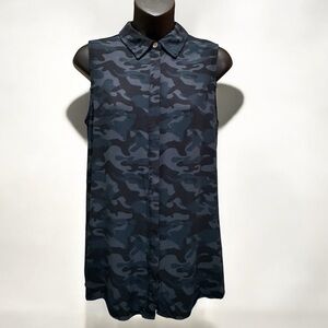 Rock & Republic Blue Green Camo top size Small